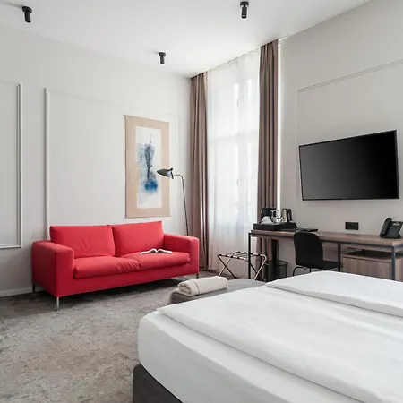 Manda Heritage Hotel 3*